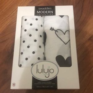 lulujo Baby Swaddles